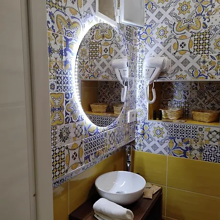 Bnbsimy5 Bed and Breakfast Νάπολη